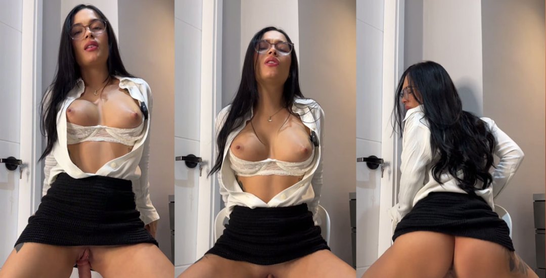AndreaAlvarezzz – Lilijones Colombiana masturbandose en la oficina para OnlyFans Colombia